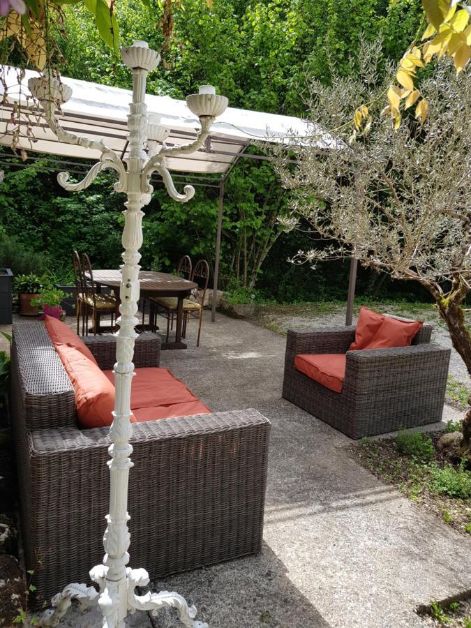Le Moulin De Jules Et Akasha Bed & Breakfast Murat Екстериор снимка